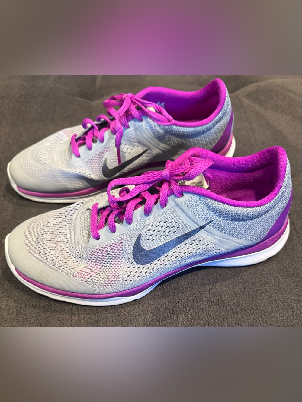 Nike Women’s Athletic Sneakers - Light Gray